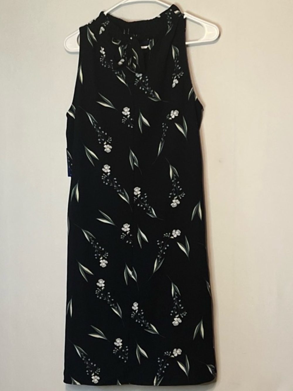 New W/T Apt 9 Women’s Size Small Black Floral Women’s Sundress Elastic Neckline